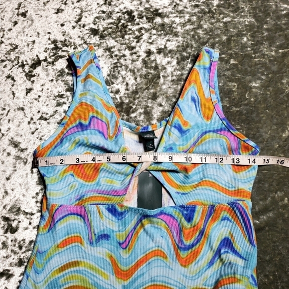 Wild Fable Twist Front Cut Out Tank Bodysuit - Picture 4 of 5